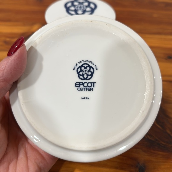 Vtg Walt Disney World Epcot Center Retro Ceramic Striped Trinket Box & Ashtray - Picture 4 of 8
